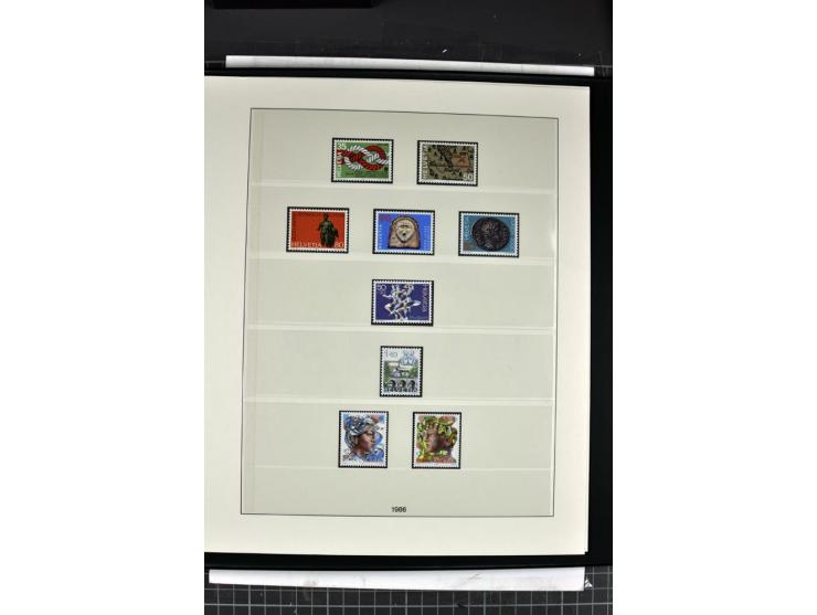 1854/1986, postfrische, ungebrauchte und gestempelte Sammlung in 3 Lindner-T-Alben