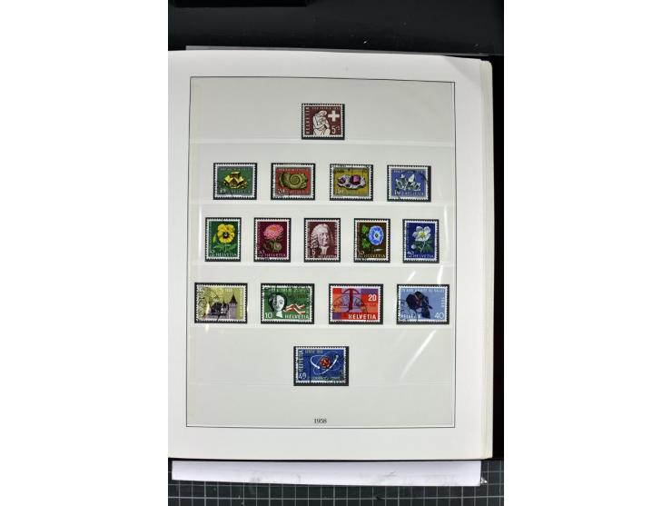 1854/1986, postfrische, ungebrauchte und gestempelte Sammlung in 3 Lindner-T-Alben