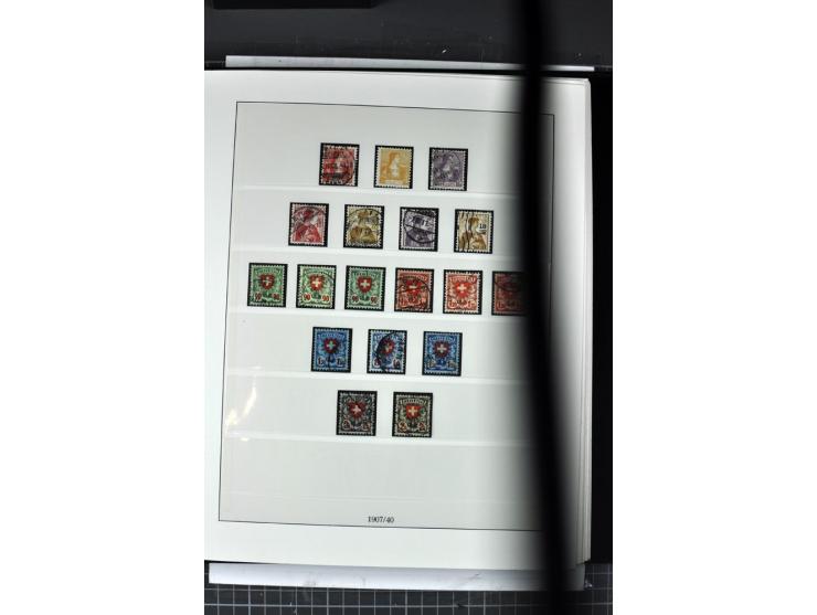 1854/1986, postfrische, ungebrauchte und gestempelte Sammlung in 3 Lindner-T-Alben