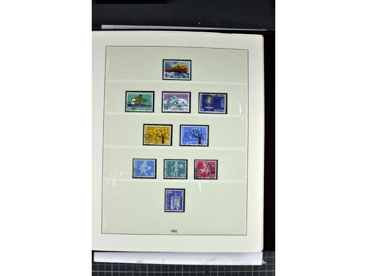 1854/1986, postfrische, ungebrauchte und gestempelte Sammlung in 3 Lindner-T-Alben