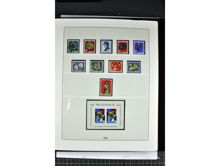 1854/1986, postfrische, ungebrauchte und gestempelte Sammlung in 3 Lindner-T-Alben