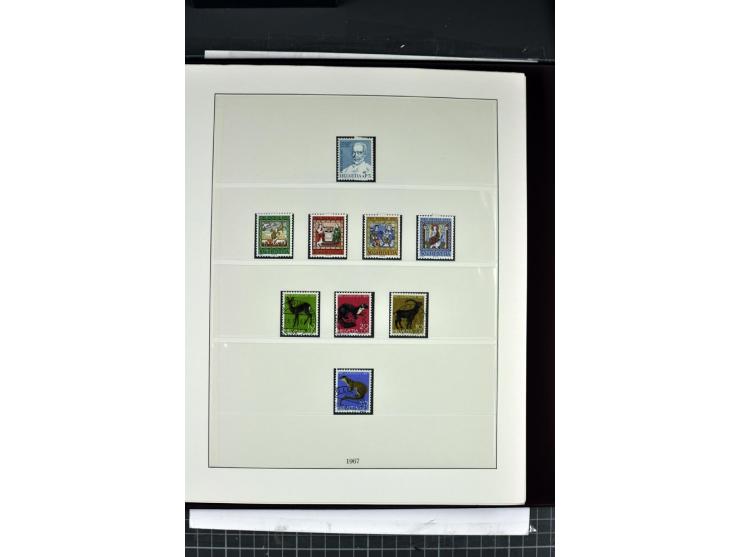 1854/1986, postfrische, ungebrauchte und gestempelte Sammlung in 3 Lindner-T-Alben