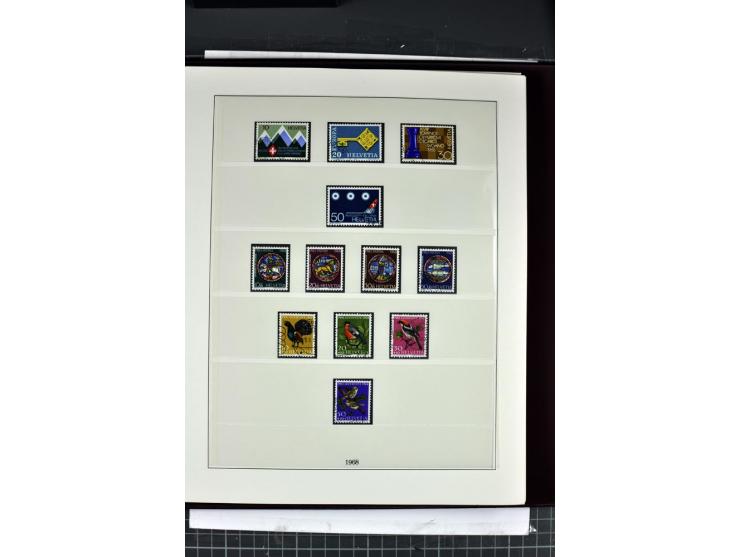 1854/1986, postfrische, ungebrauchte und gestempelte Sammlung in 3 Lindner-T-Alben