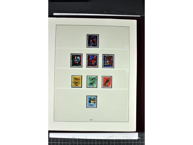 1854/1986, postfrische, ungebrauchte und gestempelte Sammlung in 3 Lindner-T-Alben