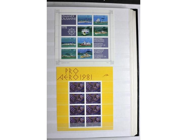  1960/2002, postfrische Sammlung mit Kleinbogen etc.
