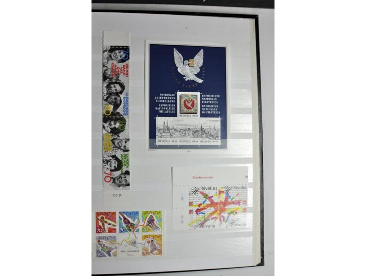  1960/2002, postfrische Sammlung mit Kleinbogen etc.