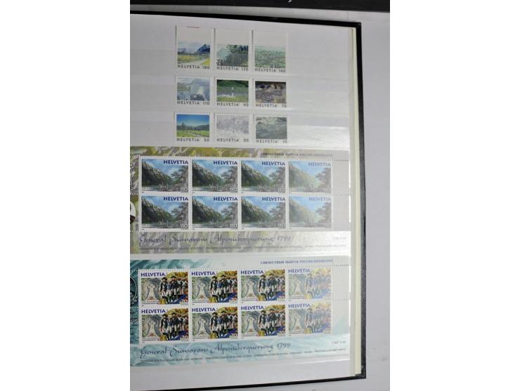  1960/2002, postfrische Sammlung mit Kleinbogen etc.