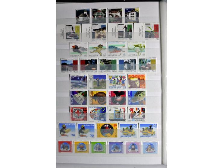  1960/2002, postfrische Sammlung mit Kleinbogen etc.