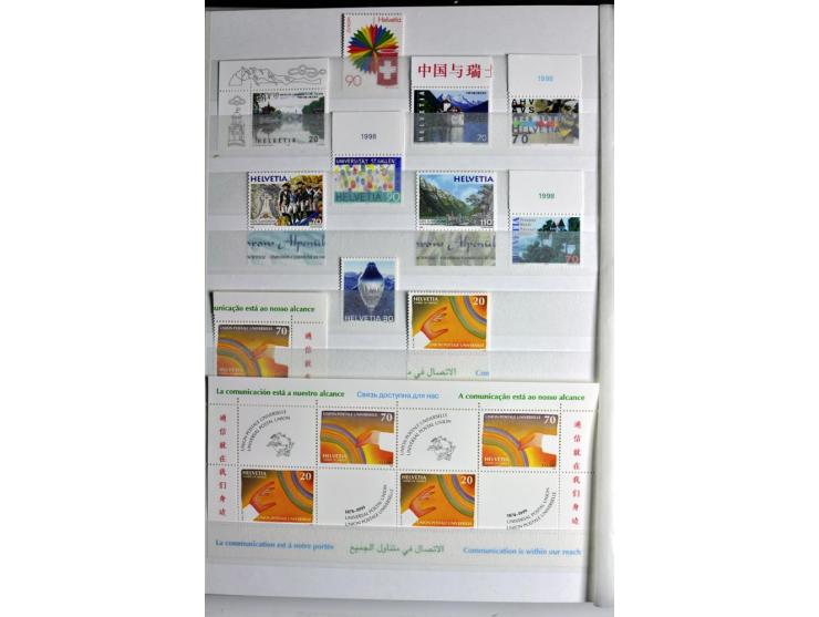  1960/2002, postfrische Sammlung mit Kleinbogen etc.