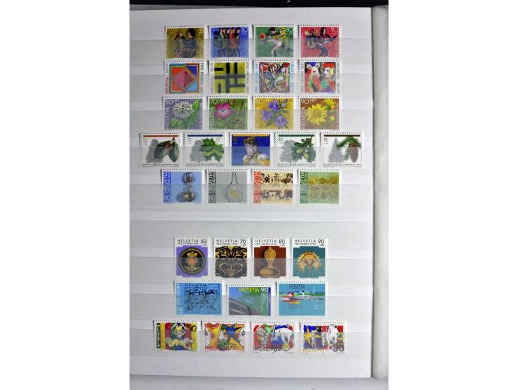  1960/2002, postfrische Sammlung mit Kleinbogen etc.
