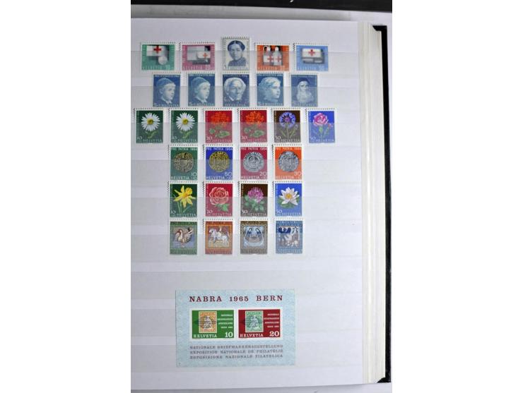  1960/2002, postfrische Sammlung mit Kleinbogen etc.