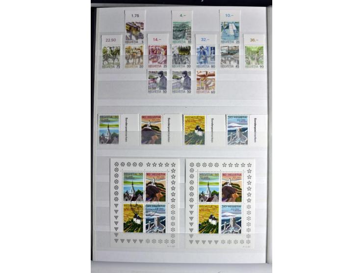  1960/2002, postfrische Sammlung mit Kleinbogen etc.