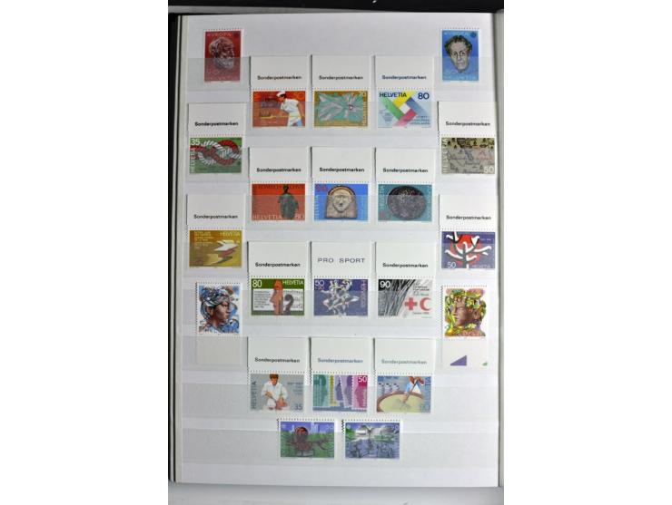  1960/2002, postfrische Sammlung mit Kleinbogen etc.