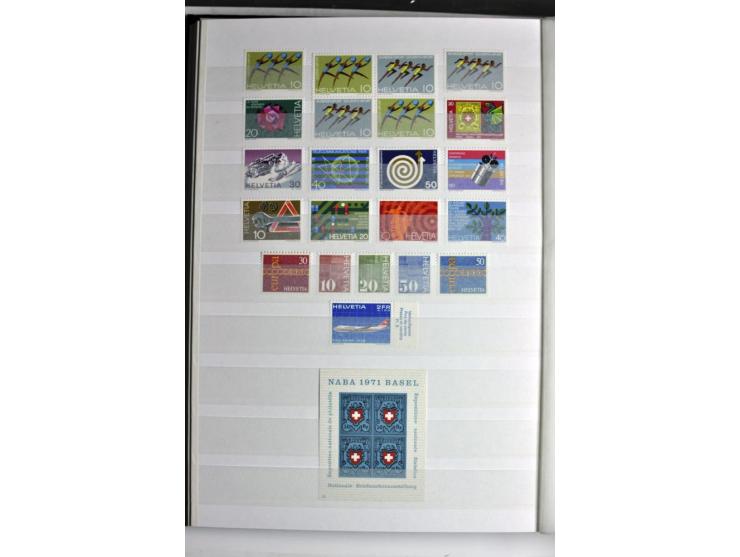  1960/2002, postfrische Sammlung mit Kleinbogen etc.