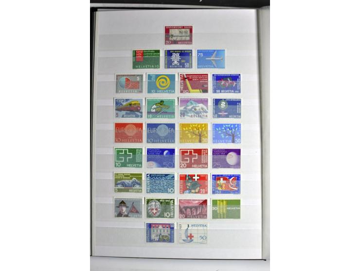  1960/2002, postfrische Sammlung mit Kleinbogen etc.