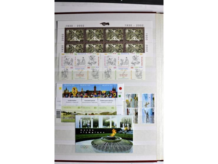  1960/2002, postfrische Sammlung mit Kleinbogen etc.