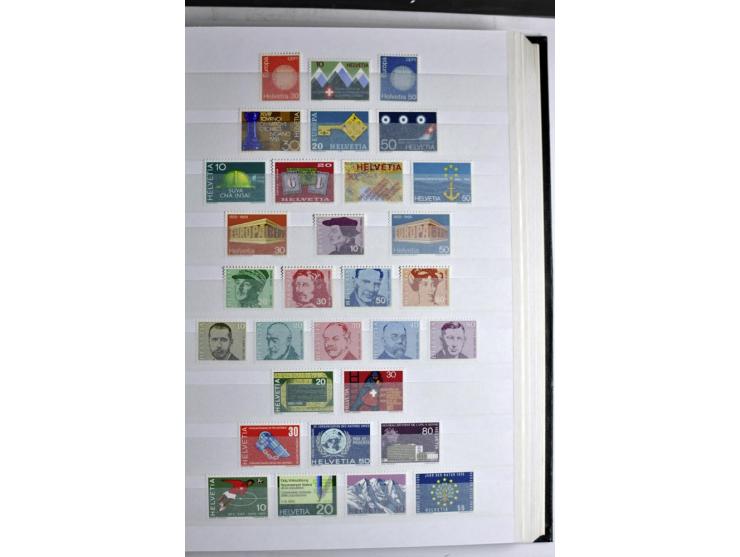  1960/2002, postfrische Sammlung mit Kleinbogen etc.