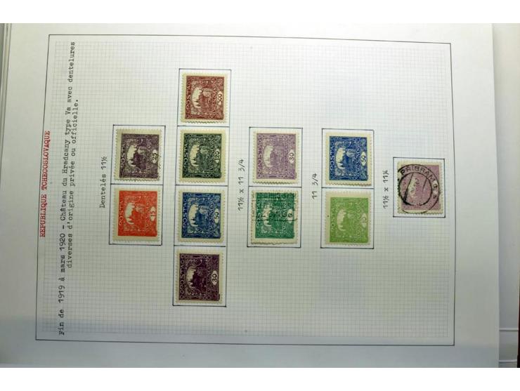  1918/86, ungebrauchte und gestempelte Sammlung mit lokalen Revolutionsausgaben, VZOREC auf Hradschin, Portoprovisiorien, Pro