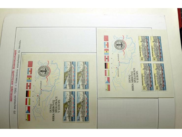  1918/86, ungebrauchte und gestempelte Sammlung mit lokalen Revolutionsausgaben, VZOREC auf Hradschin, Portoprovisiorien, Pro