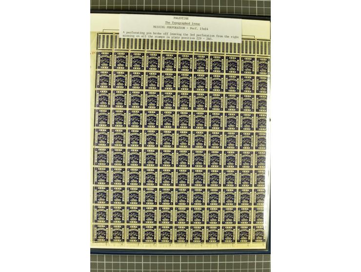 1918/27, 3bändige Spezialsammlung der Mi. 4-14,mit vielen Plattenfehlern, fehlenden Zähnungslöchern, Zwischenstegpaaren, Einh