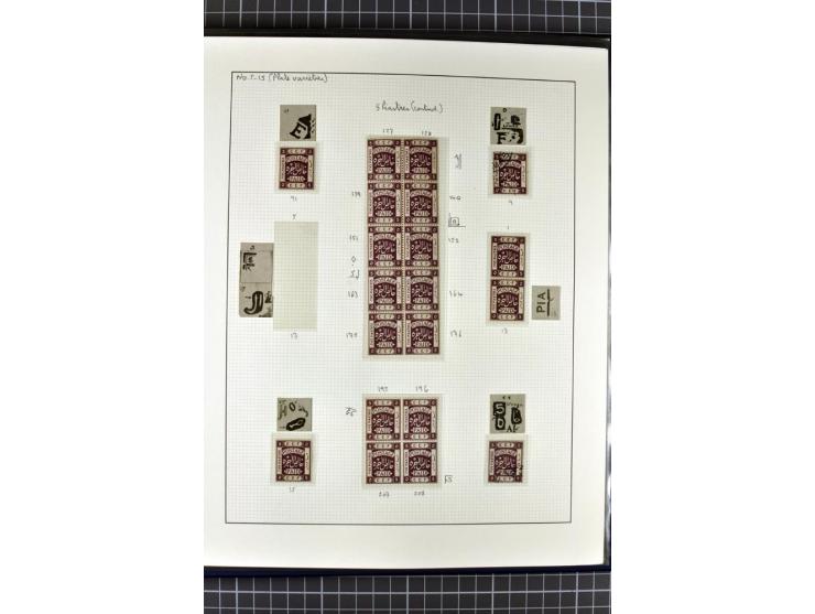 1918/27, 3bändige Spezialsammlung der Mi. 4-14,mit vielen Plattenfehlern, fehlenden Zähnungslöchern, Zwischenstegpaaren, Einh