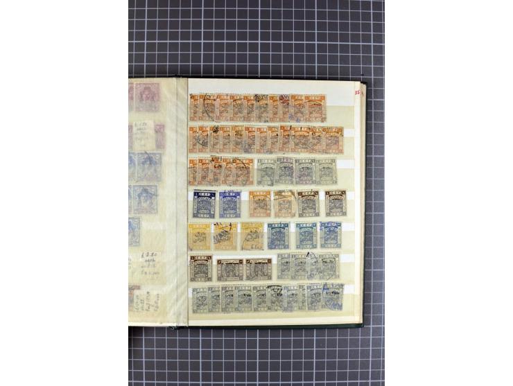 1920/85, vorwiegend postfrischer und gestempelter Bestand mit vielen Bogen(teile), dazu ein guter Teil Jordanische Besetzung 