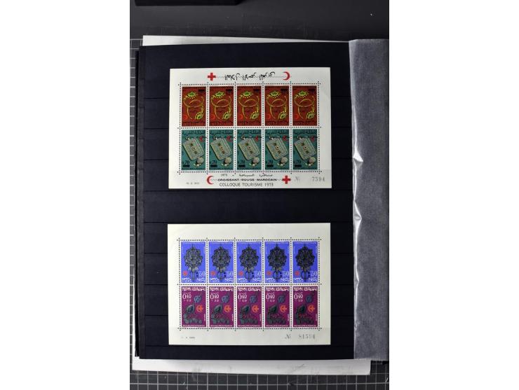  1943/2011, postfrische, anfangs etwas ungebrauchte Sammlung mit besseren Ausgaben wie Mi.-Nr. 1058 etc.