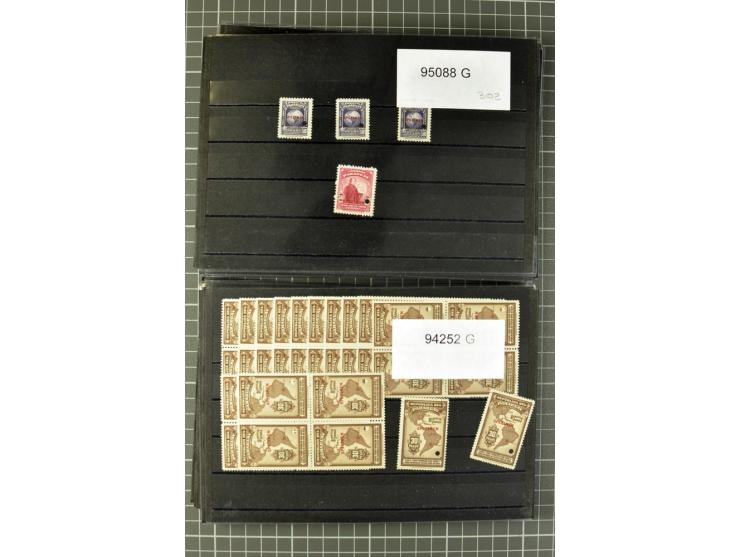 1939/41 (ca.), postfrischer Lagerbestand von über 9000 Werten mit Aufdruck 'SPECIMEN' und amtlicher Lochung, dabei kpl. Sätze