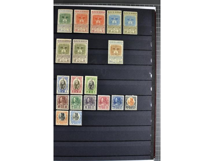  1883/2010, postfrische, anfangs auch ungebrauchte Sammlung mit u.a. Mi.-Nr. 274-81, 311-15, 319-21, 258-74, 411-27, Bl.13B, 