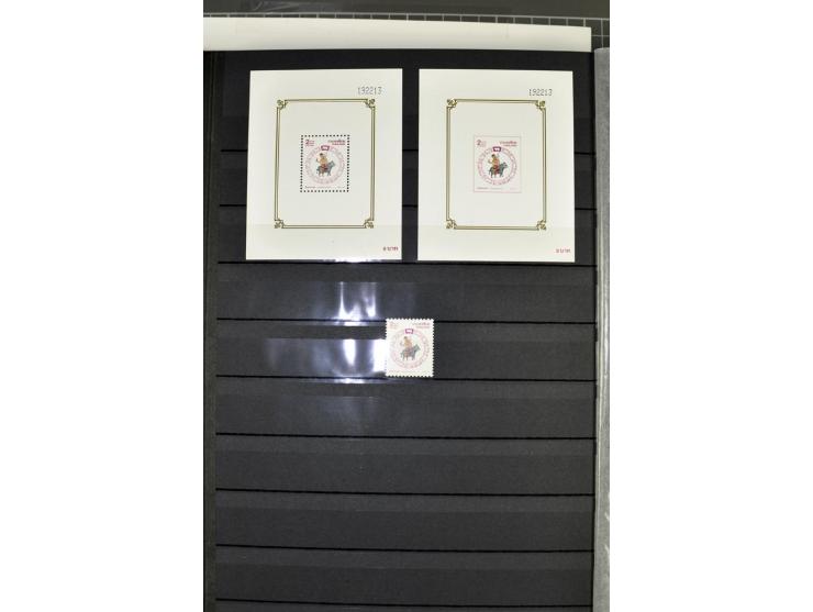  1883/2010, postfrische, anfangs auch ungebrauchte Sammlung mit u.a. Mi.-Nr. 274-81, 311-15, 319-21, 258-74, 411-27, Bl.13B, 