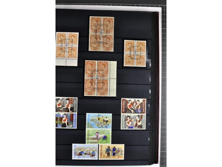  1883/2010, postfrische, anfangs auch ungebrauchte Sammlung mit u.a. Mi.-Nr. 274-81, 311-15, 319-21, 258-74, 411-27, Bl.13B, 