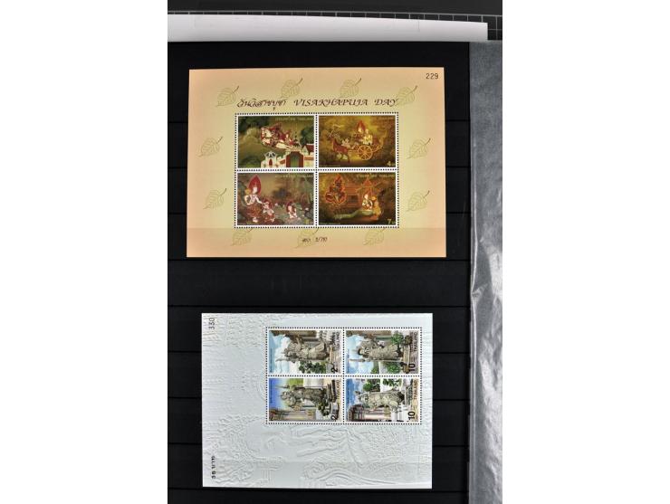  1883/2010, postfrische, anfangs auch ungebrauchte Sammlung mit u.a. Mi.-Nr. 274-81, 311-15, 319-21, 258-74, 411-27, Bl.13B, 