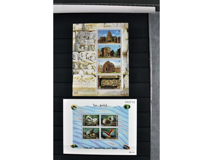  1883/2010, postfrische, anfangs auch ungebrauchte Sammlung mit u.a. Mi.-Nr. 274-81, 311-15, 319-21, 258-74, 411-27, Bl.13B, 