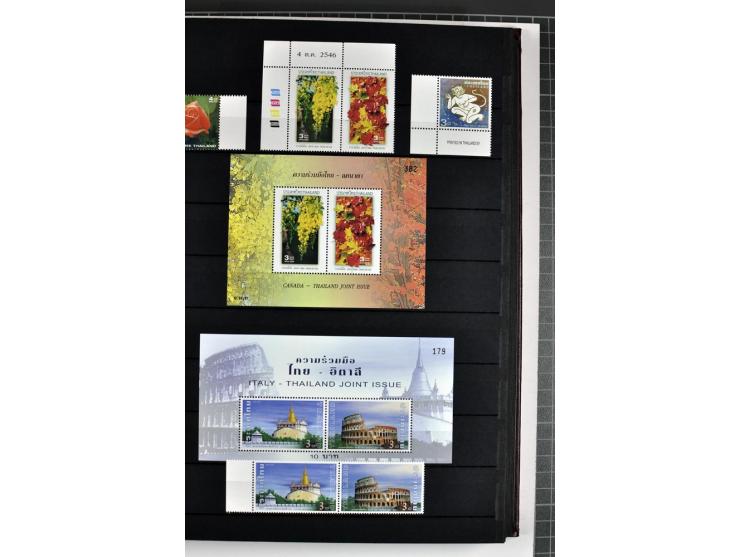  1883/2010, postfrische, anfangs auch ungebrauchte Sammlung mit u.a. Mi.-Nr. 274-81, 311-15, 319-21, 258-74, 411-27, Bl.13B, 