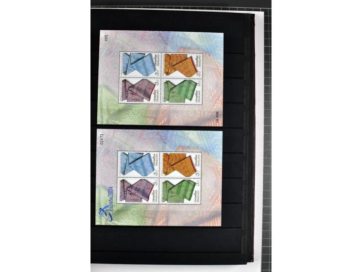  1883/2010, postfrische, anfangs auch ungebrauchte Sammlung mit u.a. Mi.-Nr. 274-81, 311-15, 319-21, 258-74, 411-27, Bl.13B, 