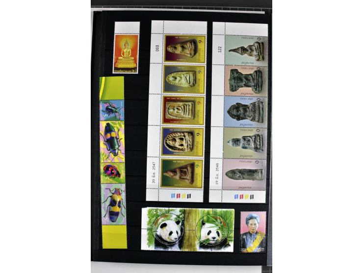  1883/2010, postfrische, anfangs auch ungebrauchte Sammlung mit u.a. Mi.-Nr. 274-81, 311-15, 319-21, 258-74, 411-27, Bl.13B, 