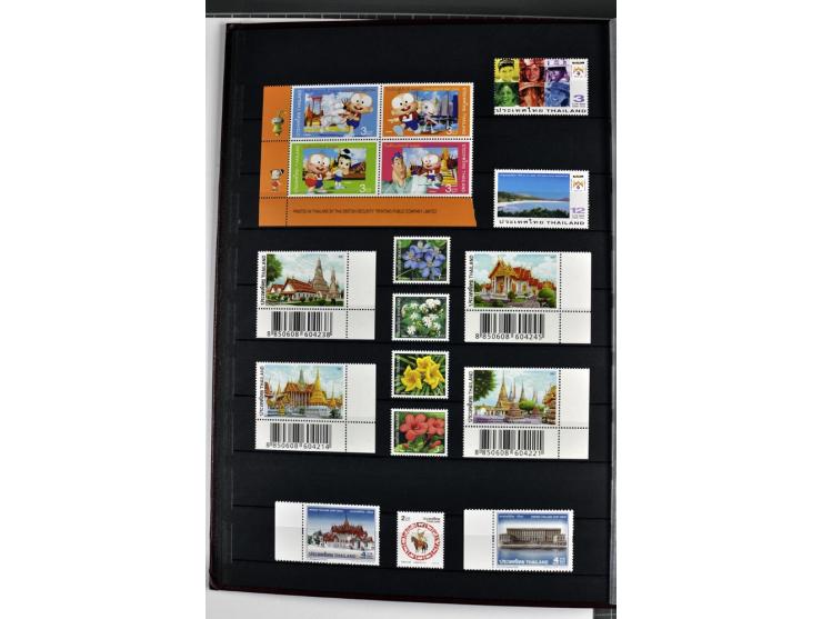  1883/2010, postfrische, anfangs auch ungebrauchte Sammlung mit u.a. Mi.-Nr. 274-81, 311-15, 319-21, 258-74, 411-27, Bl.13B, 