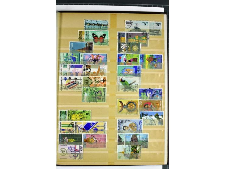  1883/2010, postfrische, anfangs auch ungebrauchte Sammlung mit u.a. Mi.-Nr. 274-81, 311-15, 319-21, 258-74, 411-27, Bl.13B, 