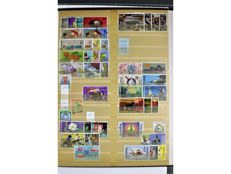  1883/2010, postfrische, anfangs auch ungebrauchte Sammlung mit u.a. Mi.-Nr. 274-81, 311-15, 319-21, 258-74, 411-27, Bl.13B, 