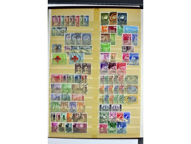  1883/2010, postfrische, anfangs auch ungebrauchte Sammlung mit u.a. Mi.-Nr. 274-81, 311-15, 319-21, 258-74, 411-27, Bl.13B, 