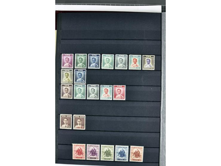 1883/2010, postfrische, anfangs auch ungebrauchte Sammlung mit u.a. Mi.-Nr. 274-81, 311-15, 319-21, 258-74, 411-27, Bl.13B, 