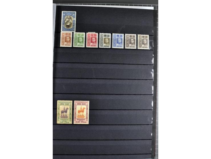  1883/2010, postfrische, anfangs auch ungebrauchte Sammlung mit u.a. Mi.-Nr. 274-81, 311-15, 319-21, 258-74, 411-27, Bl.13B, 