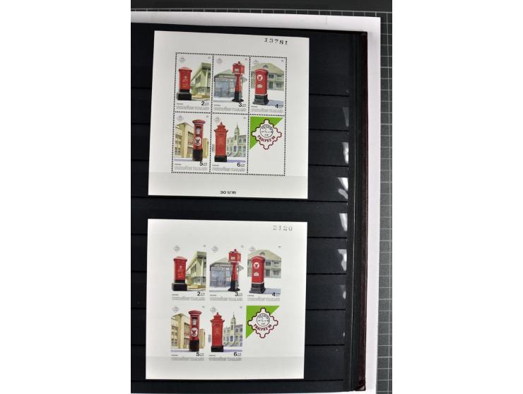  1883/2010, postfrische, anfangs auch ungebrauchte Sammlung mit u.a. Mi.-Nr. 274-81, 311-15, 319-21, 258-74, 411-27, Bl.13B, 