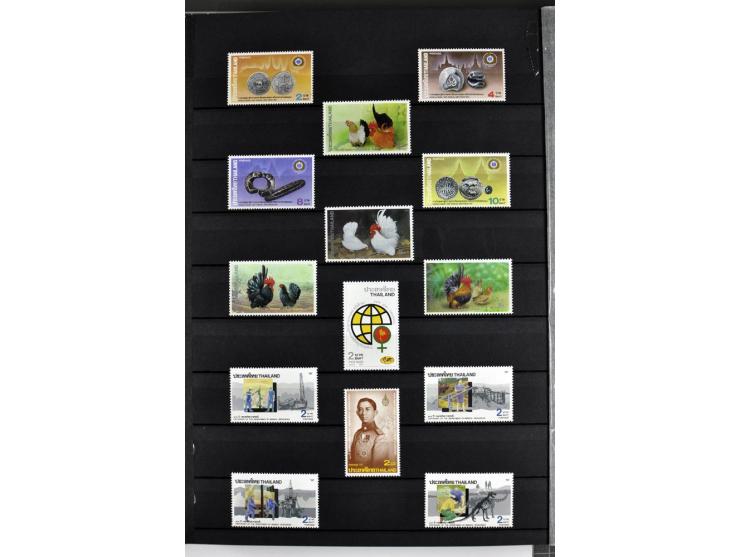  1883/2010, postfrische, anfangs auch ungebrauchte Sammlung mit u.a. Mi.-Nr. 274-81, 311-15, 319-21, 258-74, 411-27, Bl.13B, 
