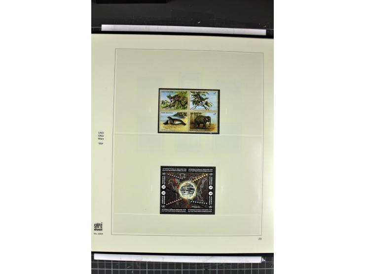 1979/2011, postfrische, weitgehend kpl. Sammlung in 2 Alben