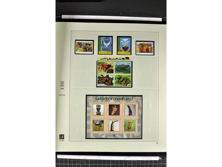 1979/2011, postfrische, weitgehend kpl. Sammlung in 2 Alben