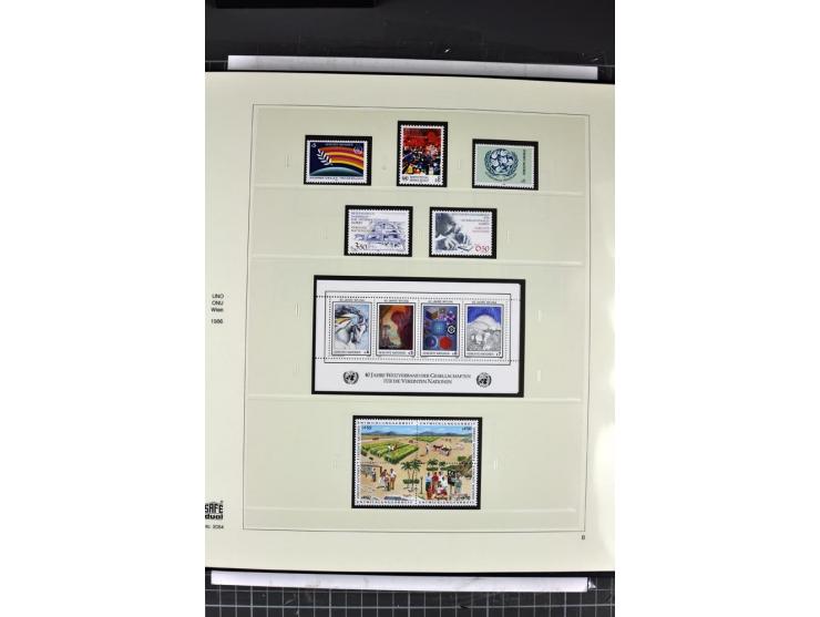 1979/2011, postfrische, weitgehend kpl. Sammlung in 2 Alben