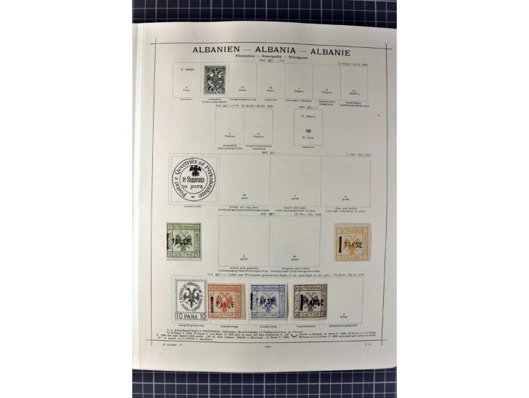 1840/1927, ungebrauchte und gestempelte Sammlung mit guten Werten und Sätzen in 2 Schaubeck-Alben