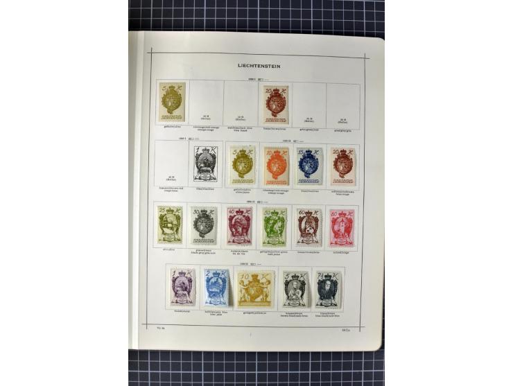 1840/1927, ungebrauchte und gestempelte Sammlung mit guten Werten und Sätzen in 2 Schaubeck-Alben
