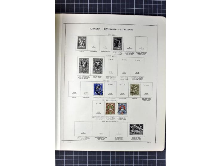 1840/1927, ungebrauchte und gestempelte Sammlung mit guten Werten und Sätzen in 2 Schaubeck-Alben